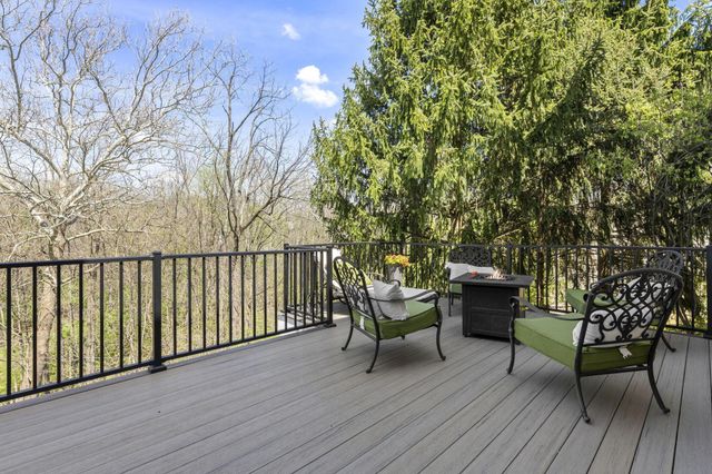 3203 Mccammon Chase Drive, Lewis Center, OH 43035