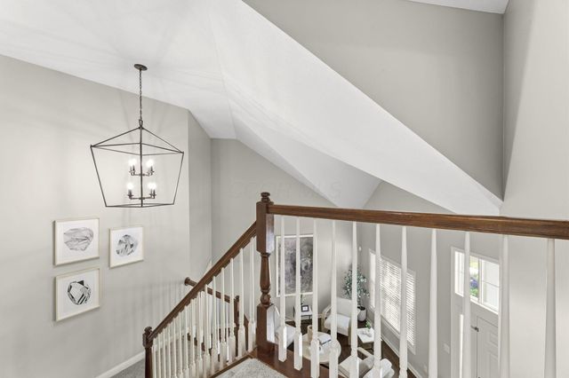 3203 Mccammon Chase Drive, Lewis Center, OH 43035