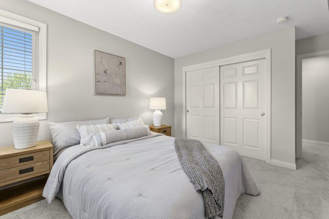3203 Mccammon Chase Drive, Lewis Center, OH 43035