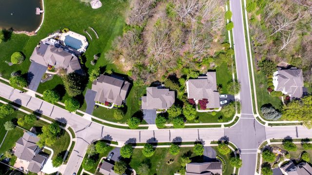 3203 Mccammon Chase Drive, Lewis Center, OH 43035