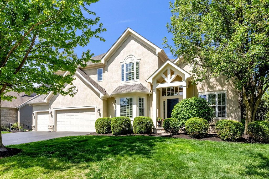 3203 Mccammon Chase Drive, Lewis Center, OH 43035
