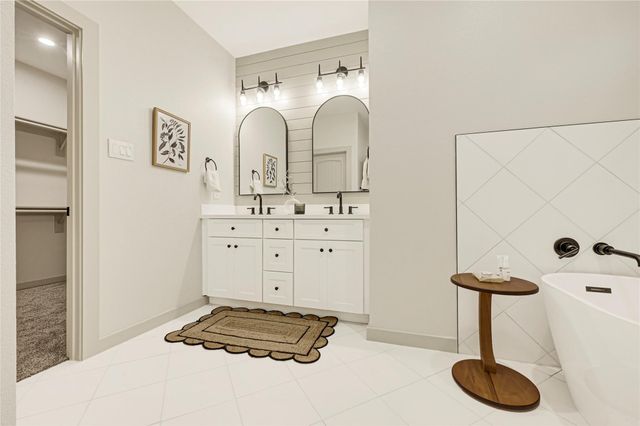 8221 Tareyton Lane, Houston, TX 77075