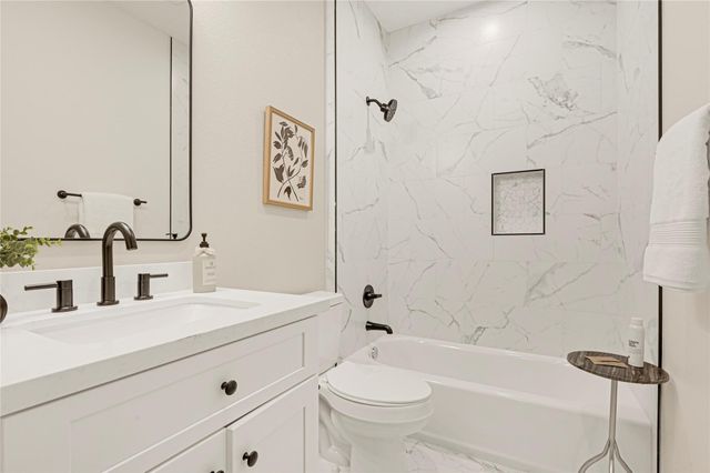 8221 Tareyton Lane, Houston, TX 77075