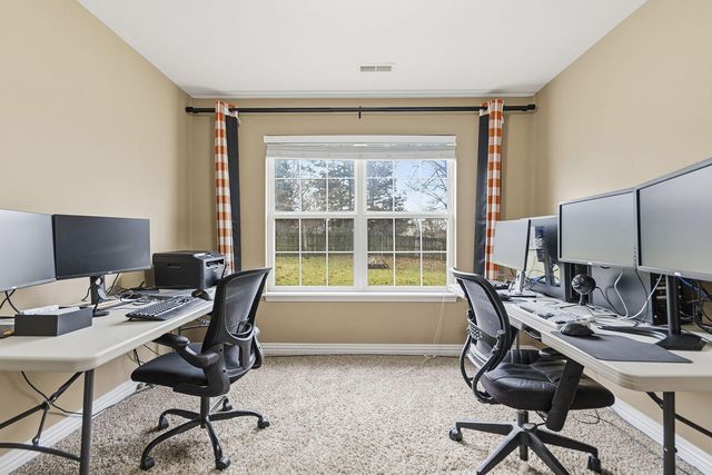 100 SEA EAGLE DR, Columbia, MO 65202