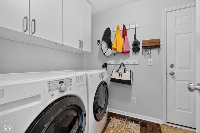 7 E Wisteria Way, Westfield, IN 46074