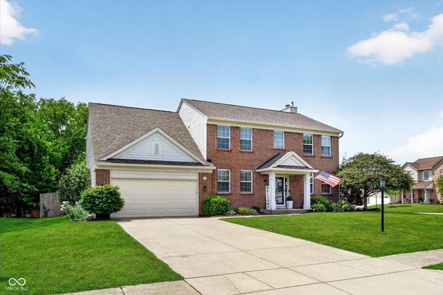 7 E Wisteria Way, Westfield, IN 46074