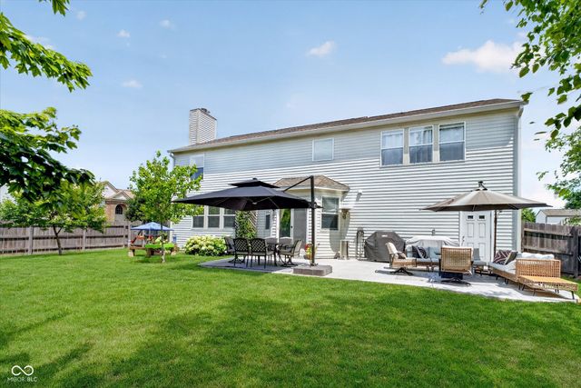 7 E Wisteria Way, Westfield, IN 46074