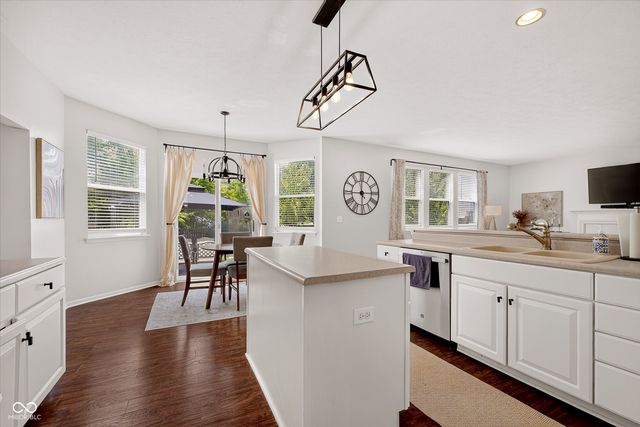 7 E Wisteria Way, Westfield, IN 46074