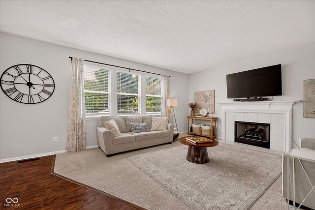 7 E Wisteria Way, Westfield, IN 46074