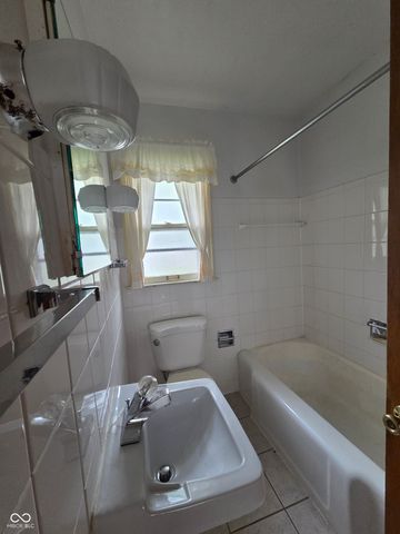 4645 Rookwood Avenue, Indianapolis, IN 46208