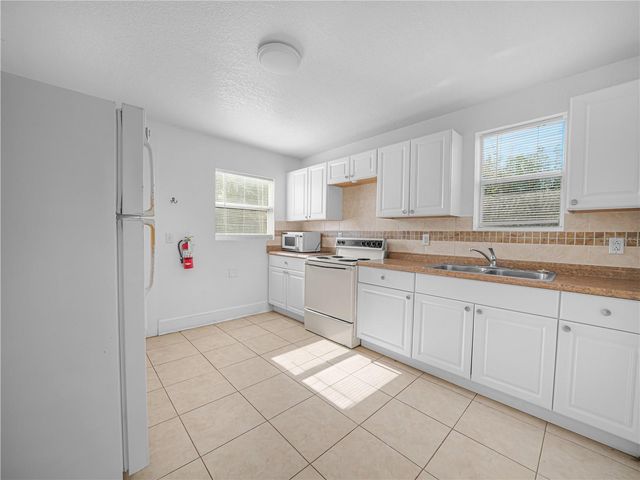 434 E TILLMAN AVENUE, Lake Wales, FL 33853