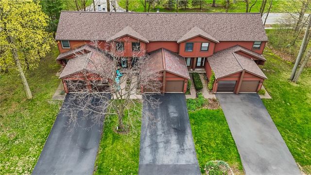 26 Broxbourne Drive, Perinton, NY 14450