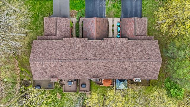 26 Broxbourne Drive, Perinton, NY 14450