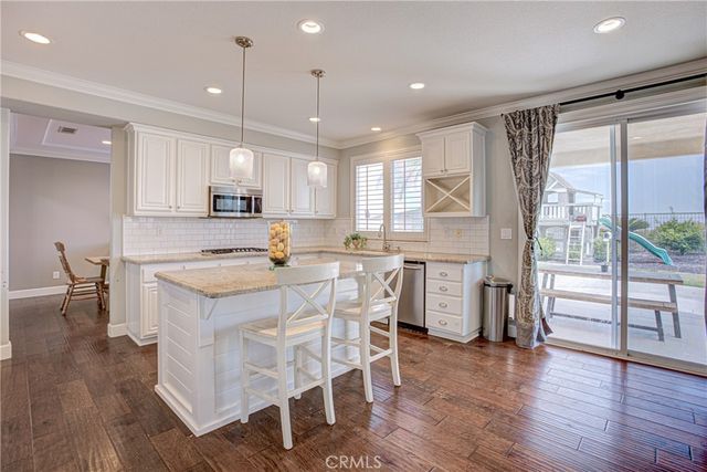 35682 Peppermint Place, Murrieta, CA 92562