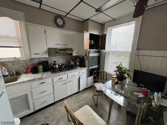 262 Schley St, Newark City, NJ 07112