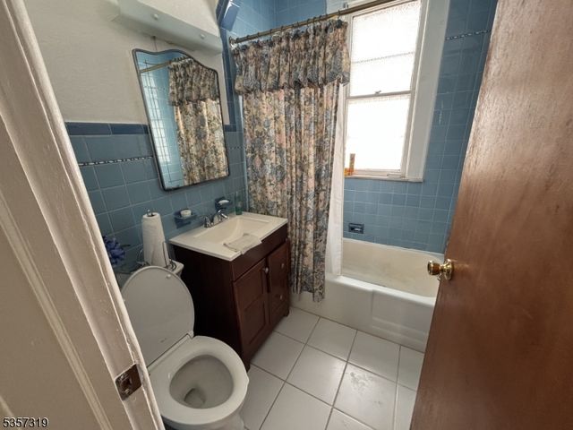 262 Schley St, Newark City, NJ 07112