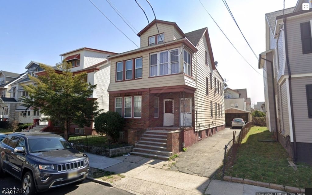 262 Schley St, Newark City, NJ 07112