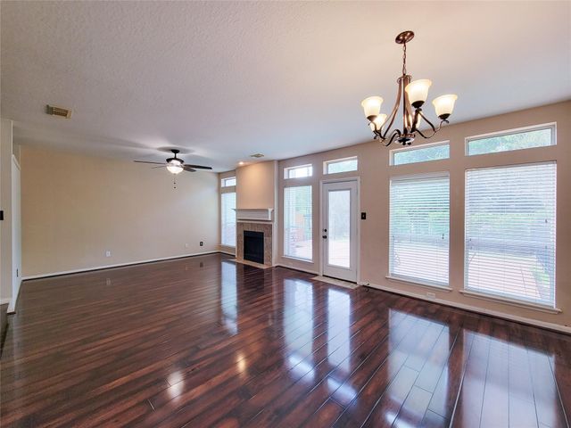 2015 Grand Terrace, Sugar Land, TX 77479