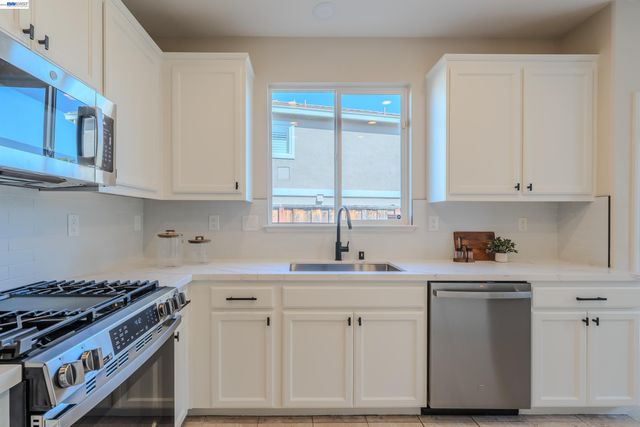 2586 Tampico Dr, Bay Point, CA 94565