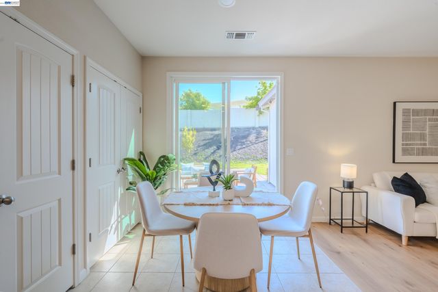 2586 Tampico Dr, Bay Point, CA 94565