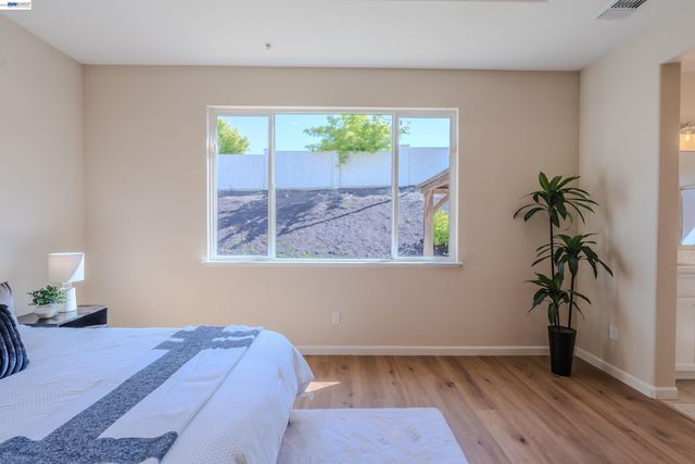 2586 Tampico Dr, Bay Point, CA 94565