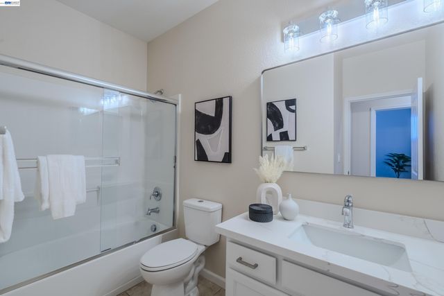 2586 Tampico Dr, Bay Point, CA 94565