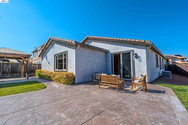 2586 Tampico Dr, Bay Point, CA 94565
