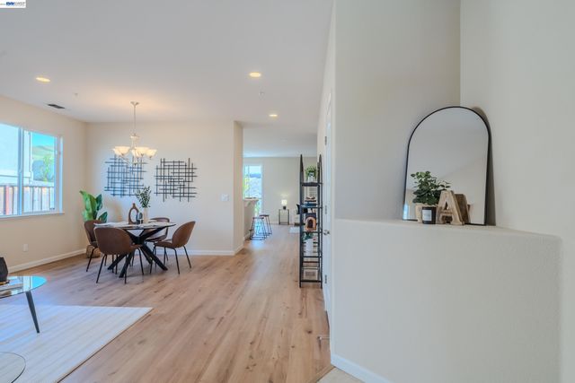 2586 Tampico Dr, Bay Point, CA 94565