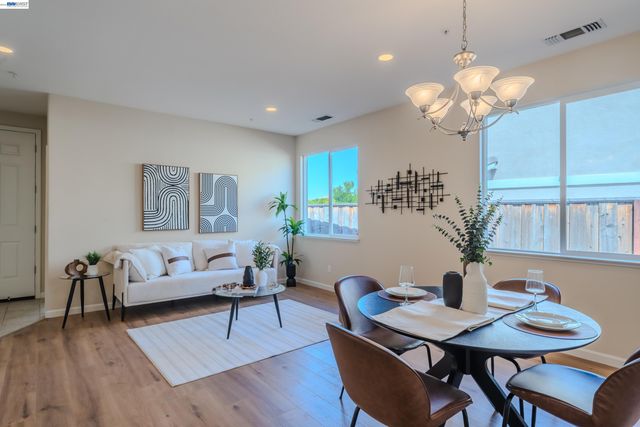 2586 Tampico Dr, Bay Point, CA 94565