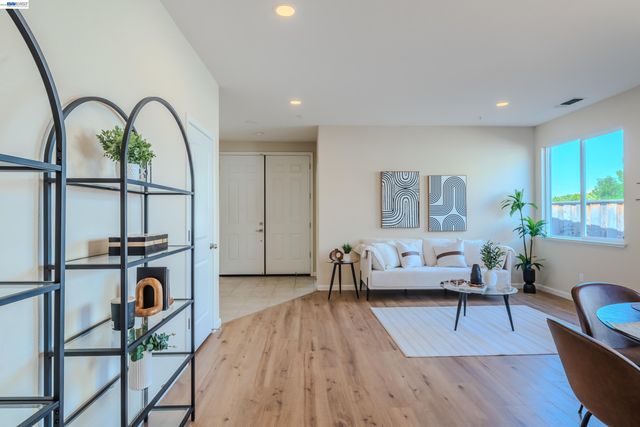 2586 Tampico Dr, Bay Point, CA 94565