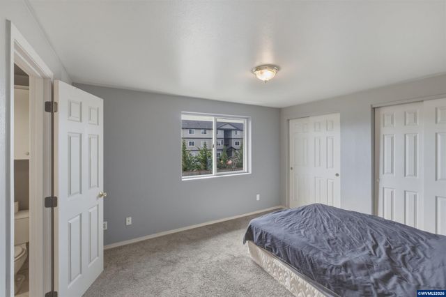 1298 Kees St, Lebanon, OR 97355