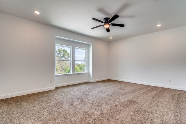 2621 Hillside Drive, Granbury, TX 76048