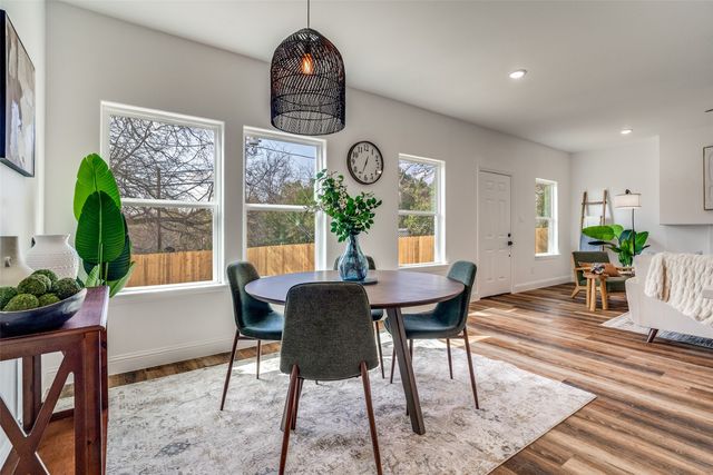 2621 Hillside Drive, Granbury, TX 76048