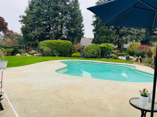 2873 Mitchell Avenue, Clovis, CA 93611