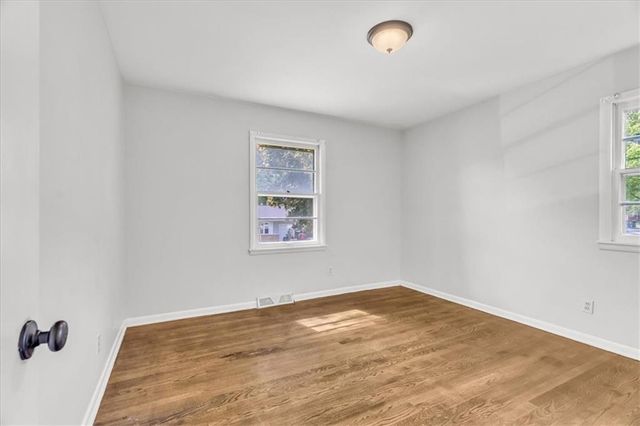 425 Maple Street, Liberty, MO 64068