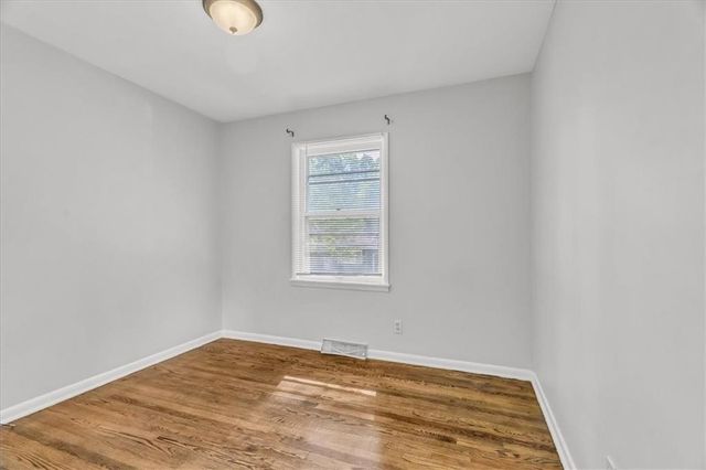 425 Maple Street, Liberty, MO 64068