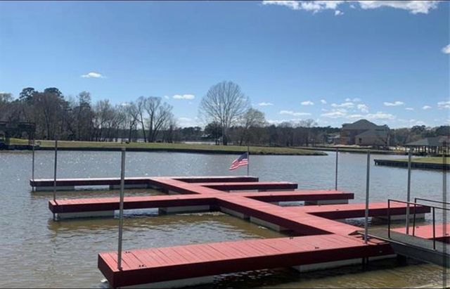 78 Hillsborough Drive, Huntsville, TX 77340