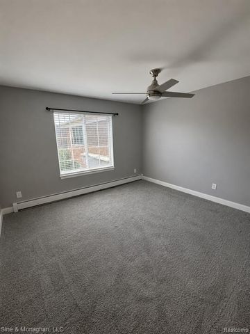 433 Miller Avenue 203, Rochester, MI 48307