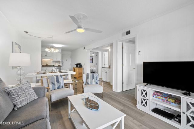 40 Folly Field Rd Apt C22, Hilton Head Island, SC 29928