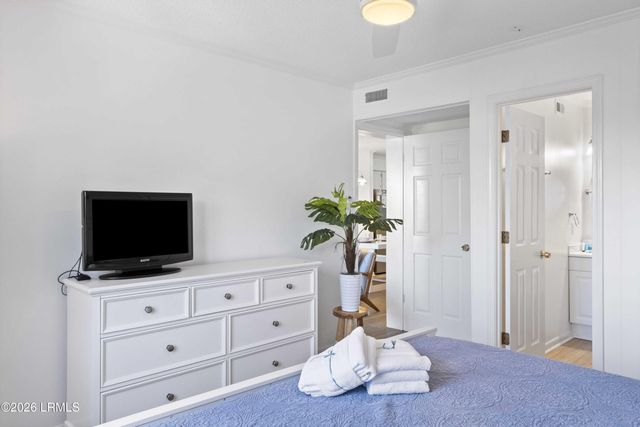 40 Folly Field Rd Apt C22, Hilton Head Island, SC 29928