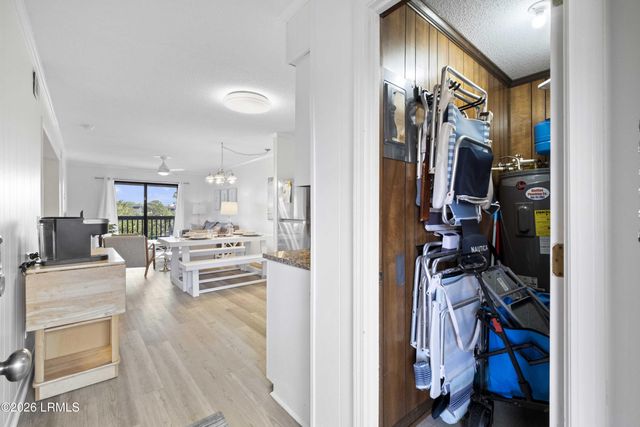 40 Folly Field Rd Apt C22, Hilton Head Island, SC 29928