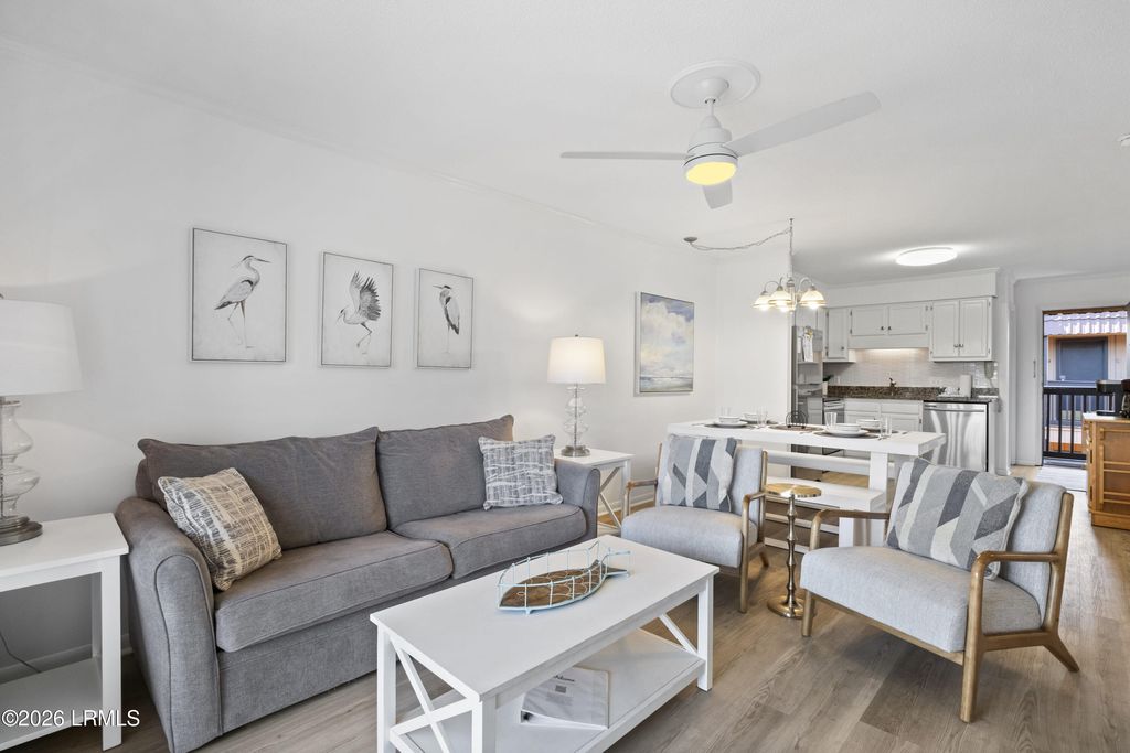 40 Folly Field Rd Apt C22, Hilton Head Island, SC 29928