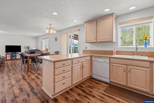 8797 Box Elder St, Corvallis, OR 97330