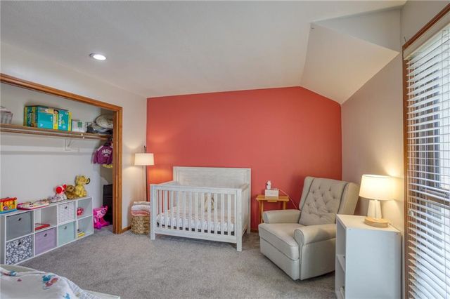 16025 Meadow Lane, Stilwell, KS 66085