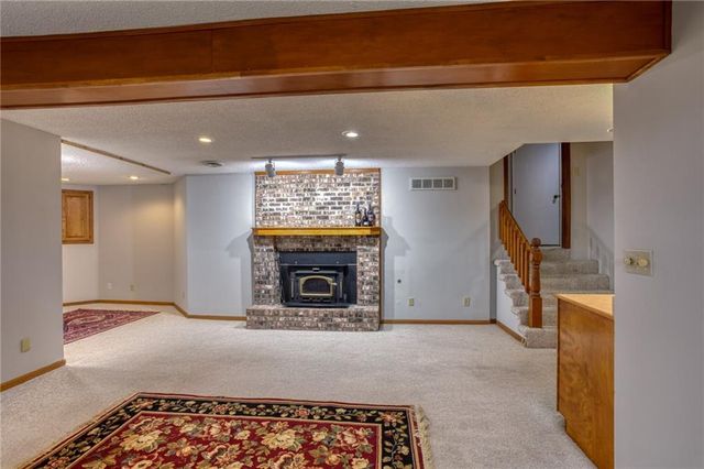 16025 Meadow Lane, Stilwell, KS 66085