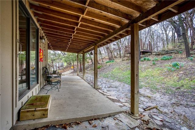 16025 Meadow Lane, Stilwell, KS 66085