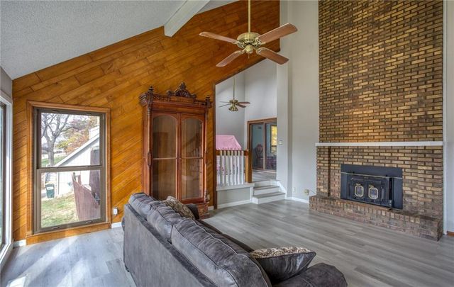 16025 Meadow Lane, Stilwell, KS 66085