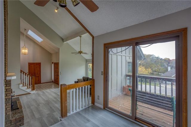 16025 Meadow Lane, Stilwell, KS 66085