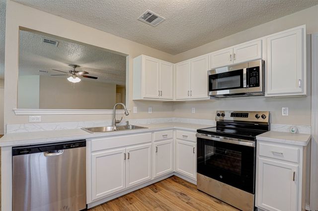520 Brasenose Street, Fort Worth, TX 76036