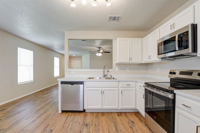520 Brasenose Street, Fort Worth, TX 76036